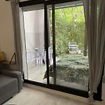 Un Jardin D'azur Avec Piscine De Mai à Septembre Appartamento
