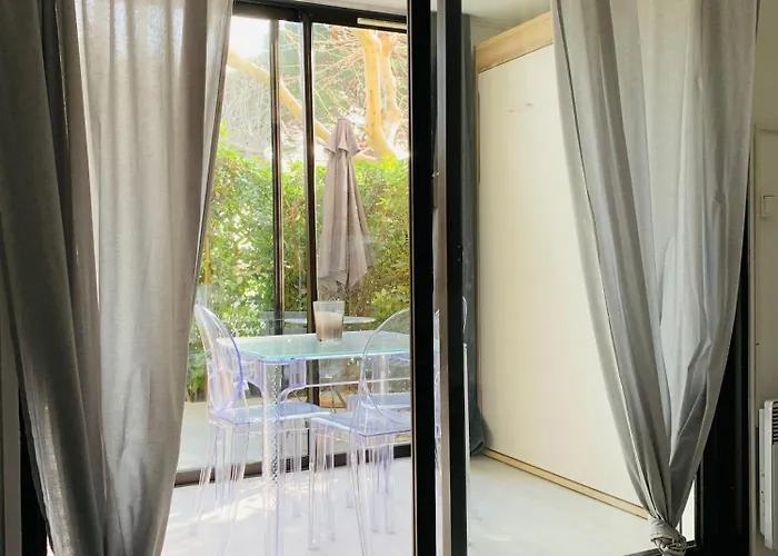 Un Jardin D'azur Avec Piscine De Mai à Septembre Appartement *