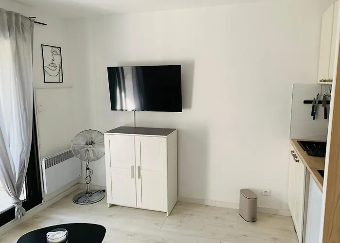 Appartement Un Jardin D'azur Avec Piscine De Mai à Septembre