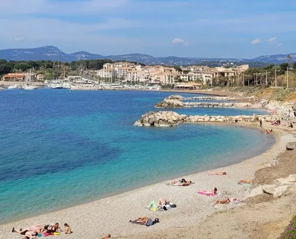 Un Jardin D'azur Avec Piscine De Mai à Septembre * Six-Fours-les-Plages