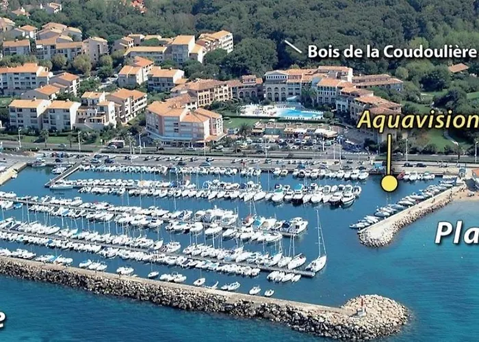 Un Jardin D'azur Avec Piscine De Mai à Septembre Six-Fours-les-Plages